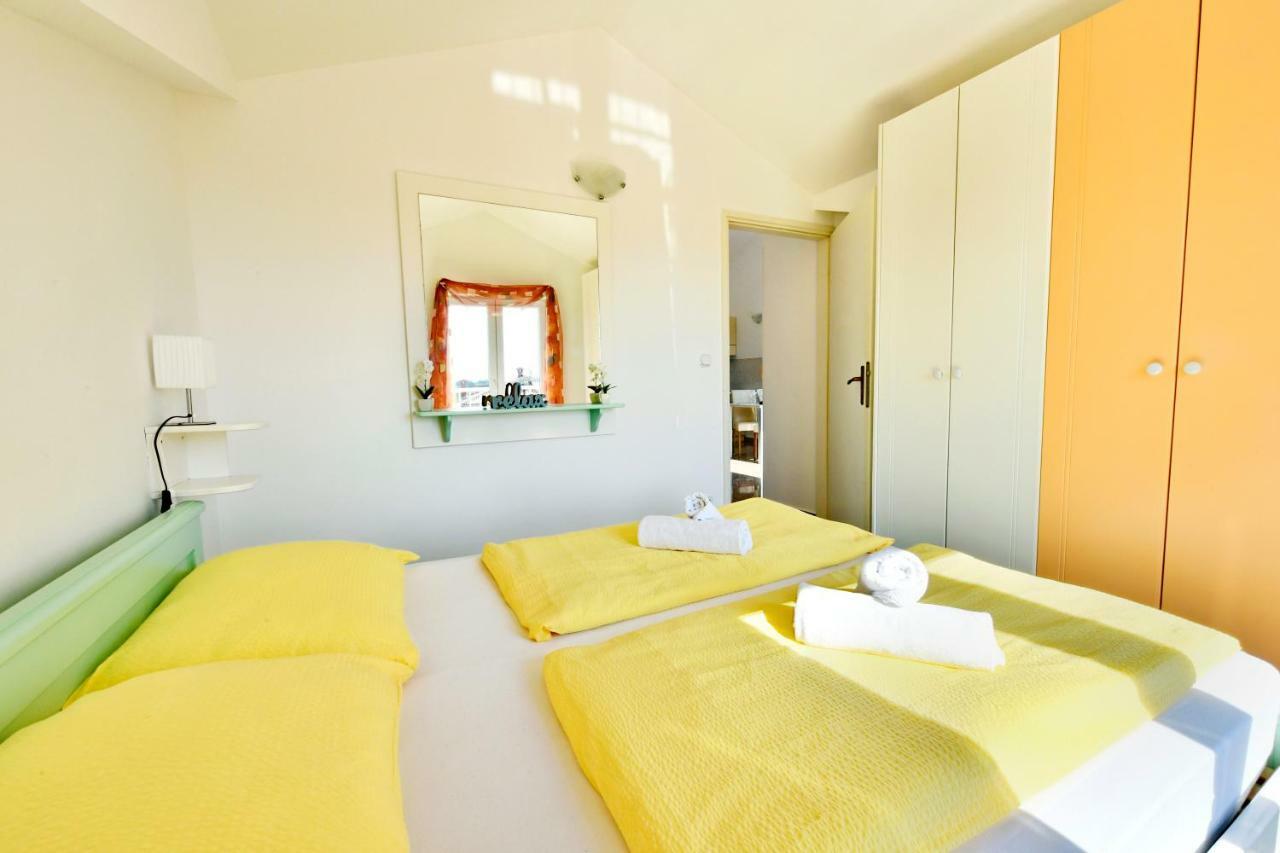 Apartman Del Mar Appartement Poreč Buitenkant foto