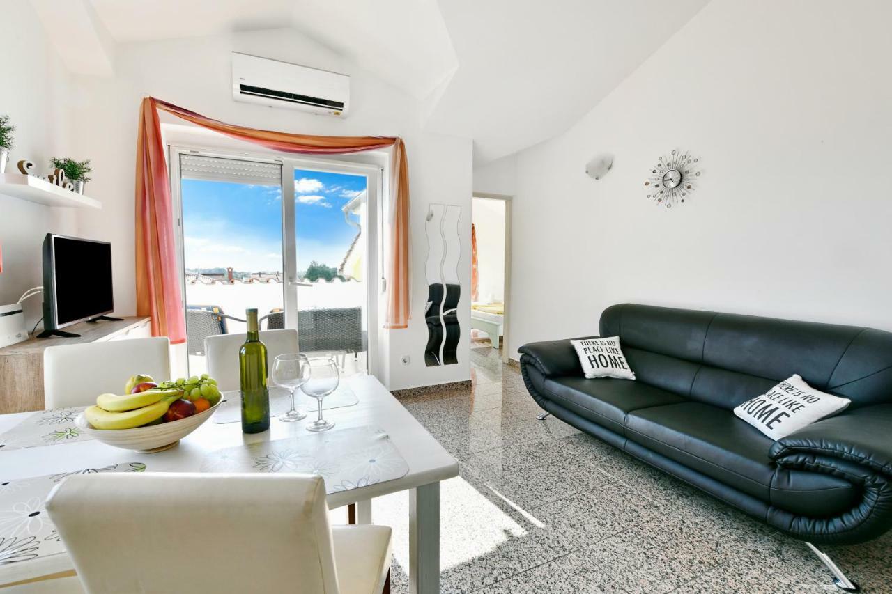 Apartman Del Mar Appartement Poreč Buitenkant foto
