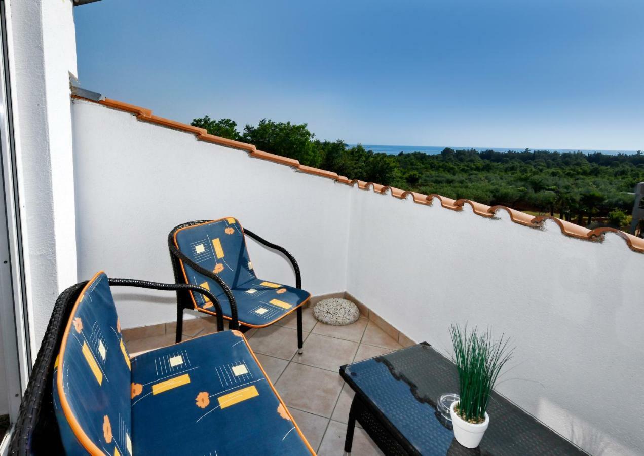 Apartman Del Mar Appartement Poreč Buitenkant foto