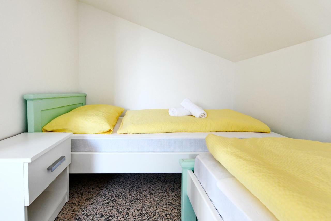 Apartman Del Mar Appartement Poreč Buitenkant foto
